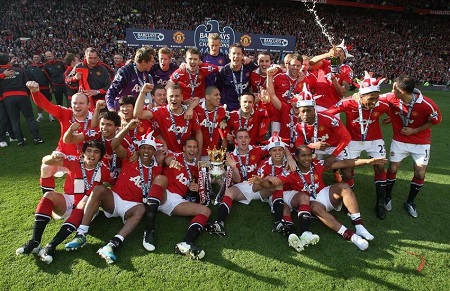 韩足晚报（2025.11.10）洪明甫如何化解最大危机